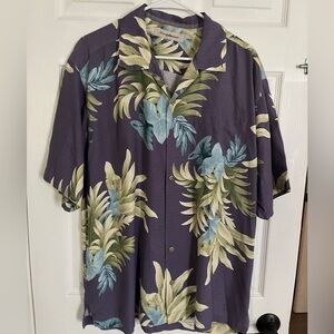 Tommy Bahama shirt 100% silk Print Leaf of Faith button down